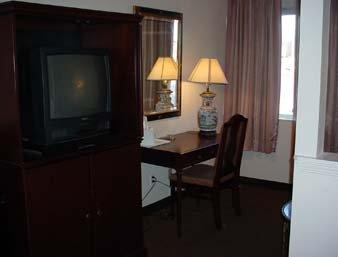 Rodeway Inn Montgomery Exterior foto